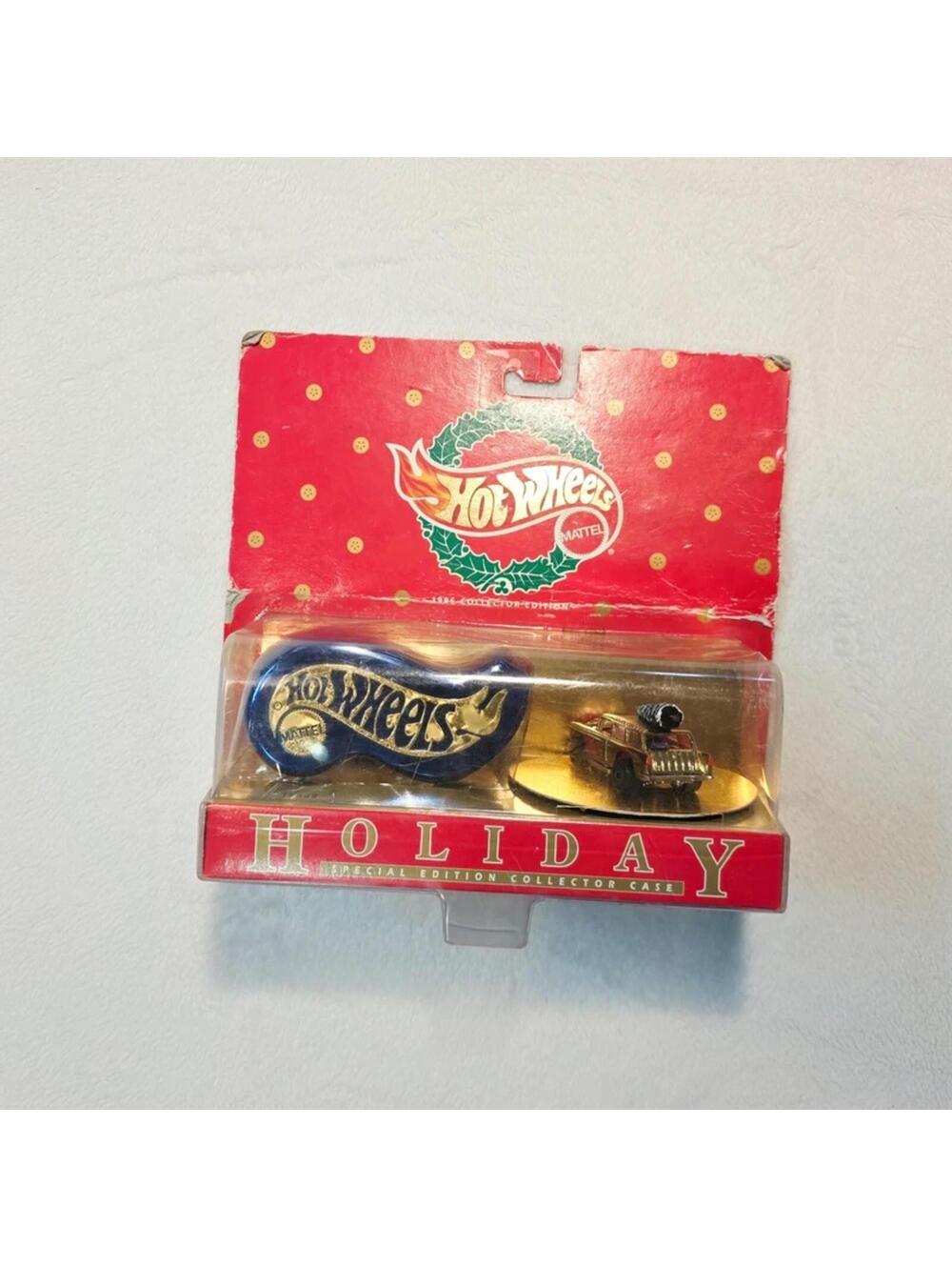 1996 Mattel Hot Wheels Holiday Edition Gold Chevy Nomad